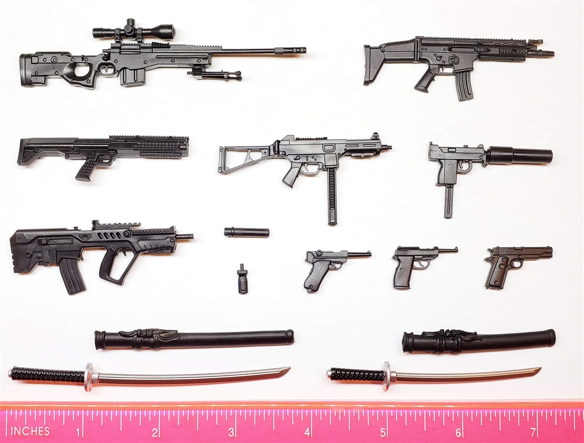 Gun Runners Weapons M4-CQB Assault Rifle w//Accessory Set 1//12 scale toy.