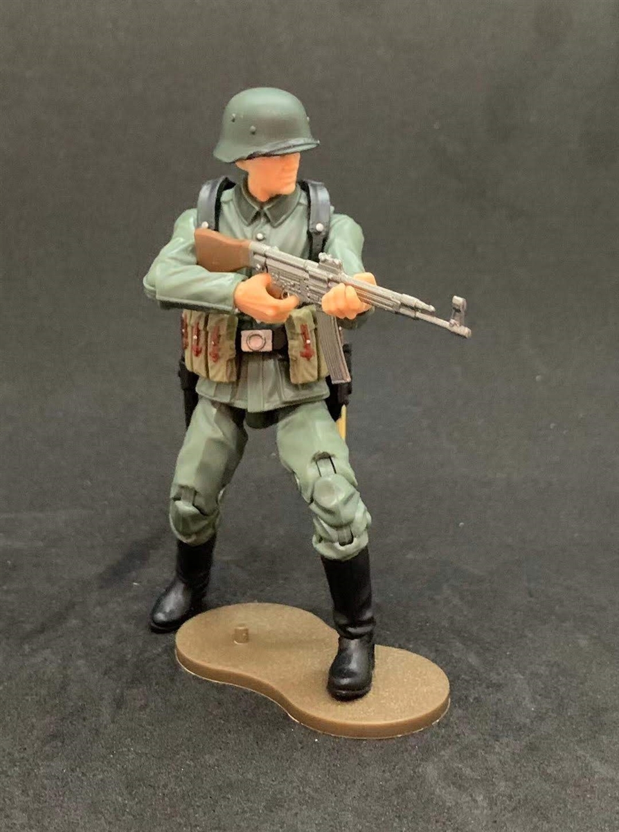 Toys City German MP44 1/6th scale toy accessory 